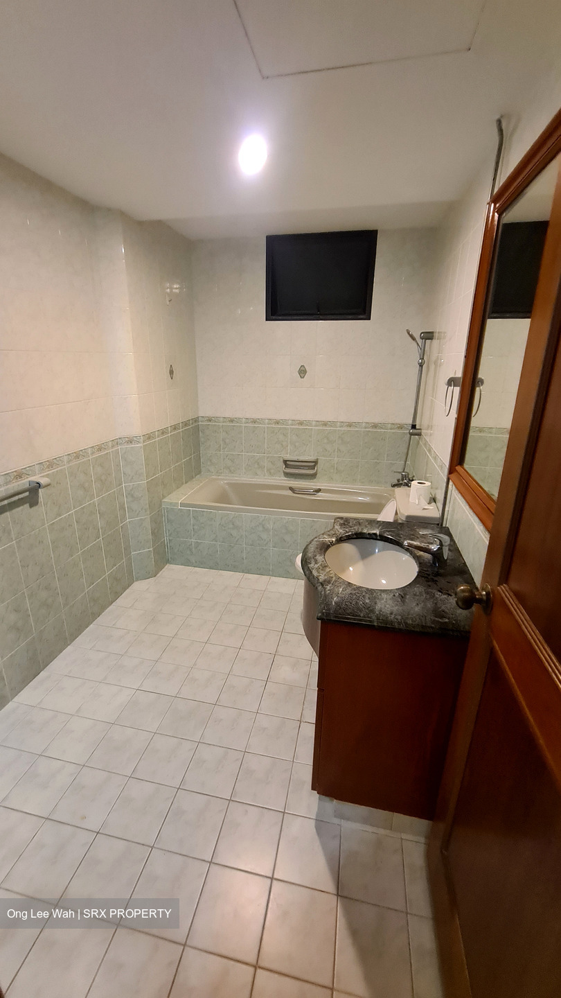 Simei Green Condominium (D18), Condominium #627508601
